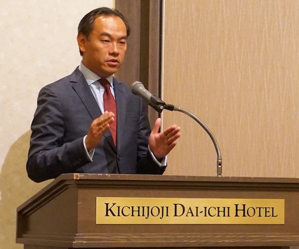 Chu先生の講演の様子